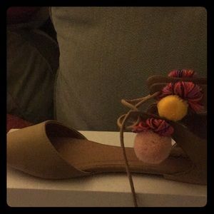 Cute suede like pointed toe shoe